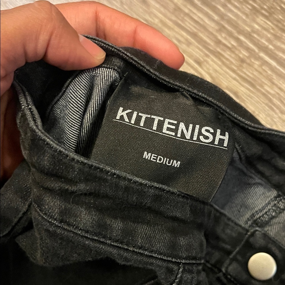 Kittenish Delaney Black High-Rise Jeans with Button Detail - Picture 2 of 3